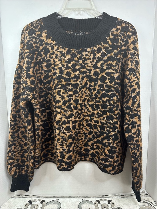 Jessica Simpson Sweaters - Jessica Simpson Black and Brown Leopard Print Crewneck Sweater, size Large, NWT